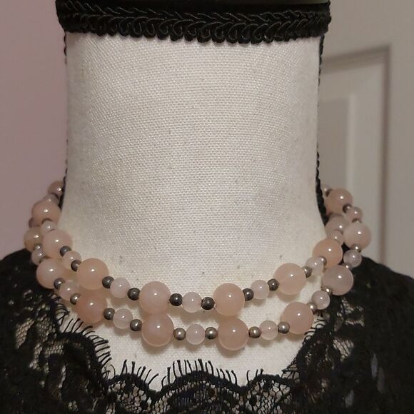 Rose Quartz Pink Crystals and Silver Tone Bead Necklace - Picture 4 of 4